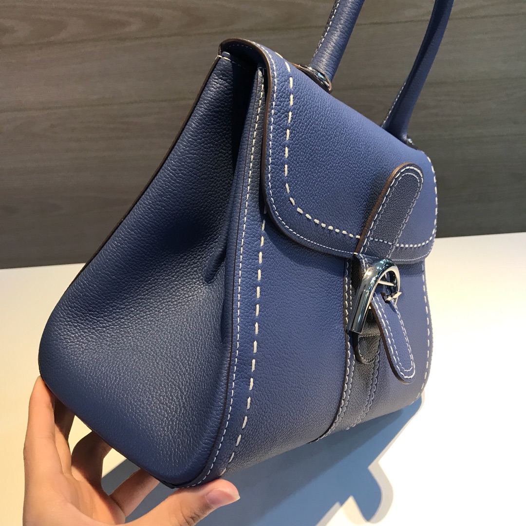 델보 브리앙 토고 박스백 미듐